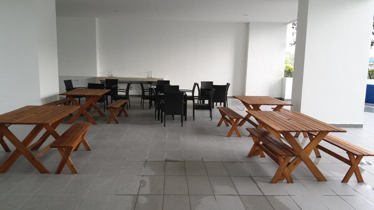 Aliff Residences 艾麗軒 Johor Bahru Exterior foto